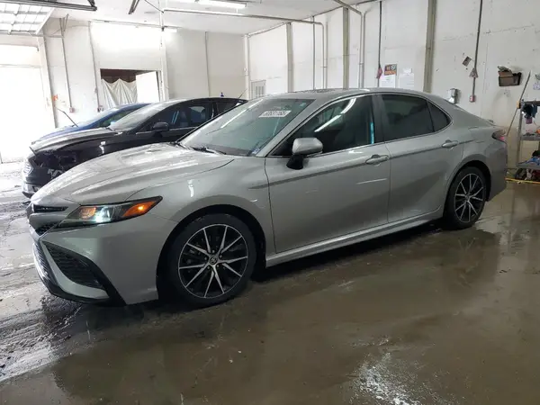 4T1G11BK6MU031795 2021 TOYOTA CAMRY - Image 1