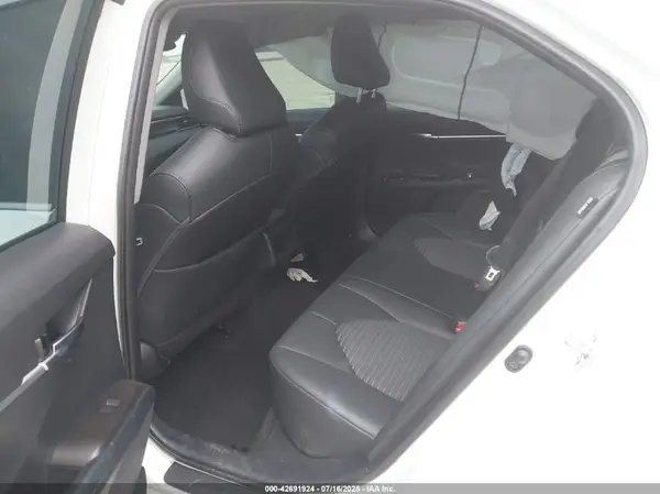4T1G11BK6NU051837 2022 TOYOTA CAMRY - Image 8