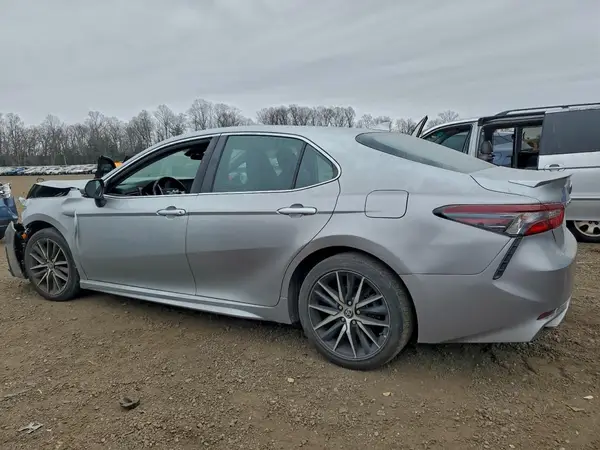 4T1G11BK6NU056441 2022 TOYOTA CAMRY - Image 2