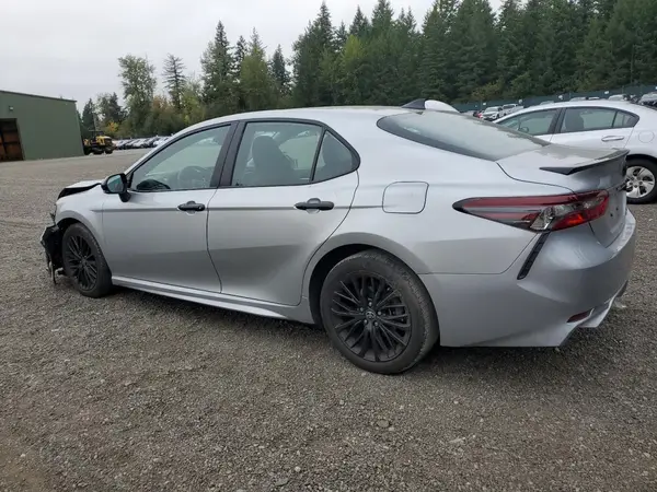 4T1G11BK6NU059498 2022 TOYOTA CAMRY - Image 2