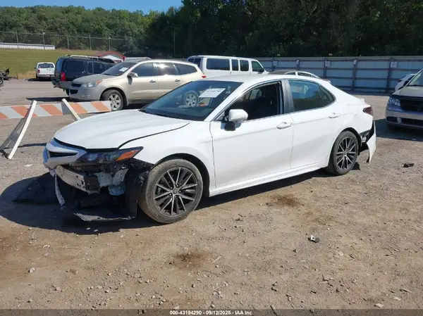 4T1G11BK6PU100117 2023 TOYOTA CAMRY - Image 2