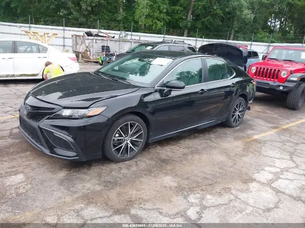 4T1G11BK6RU109631 2024 TOYOTA CAMRY - Image 2
