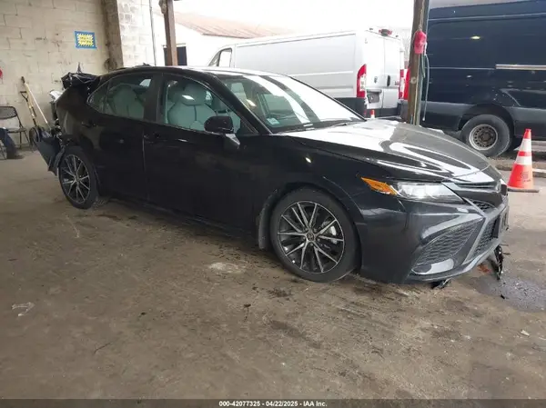 4T1G11BK6RU111458 2024 TOYOTA CAMRY - Image 1