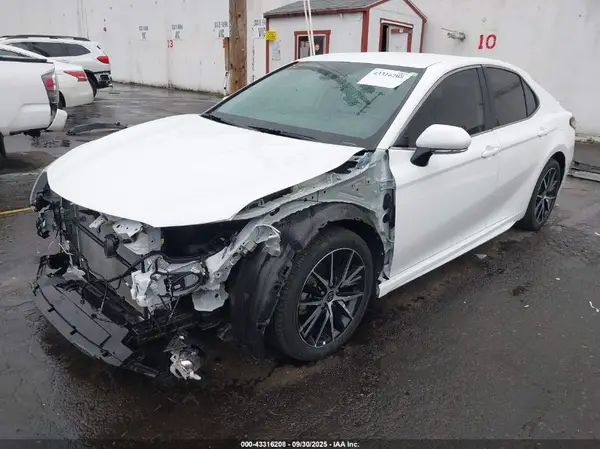 4T1G11BK6RU117423 2024 TOYOTA CAMRY - Image 2