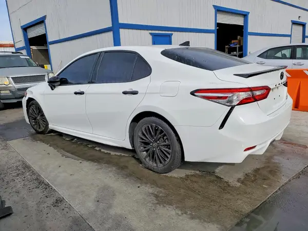 4T1G11BK7LU012932 2020 TOYOTA CAMRY - Image 2