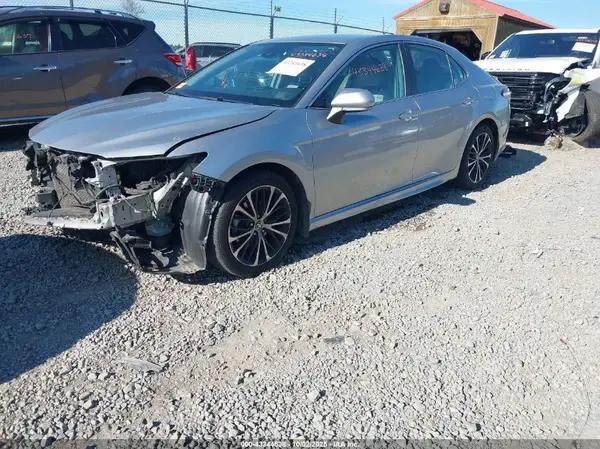 4T1G11BK7LU013255 2020 TOYOTA CAMRY - Image 2