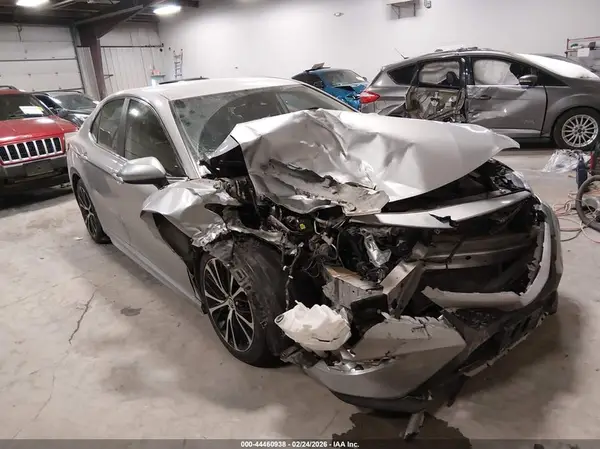 4T1G11BK7LU018357 2020 TOYOTA CAMRY - Image 1
