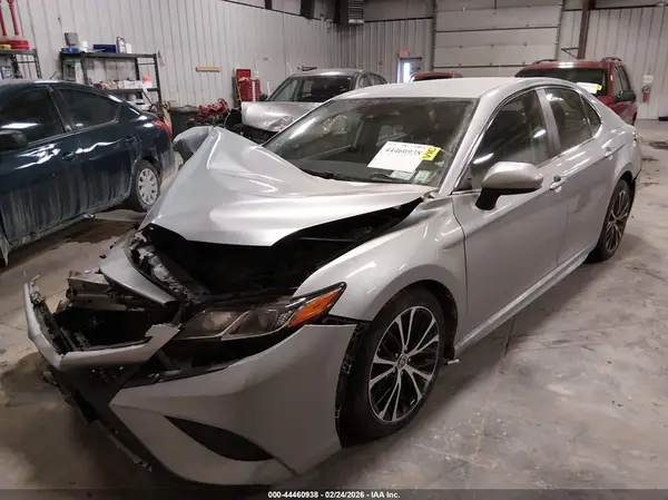 4T1G11BK7LU018357 2020 TOYOTA CAMRY - Image 2