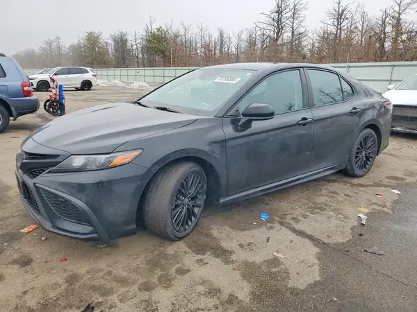 4T1G11BK7MU023298 2021 TOYOTA CAMRY - Image 1