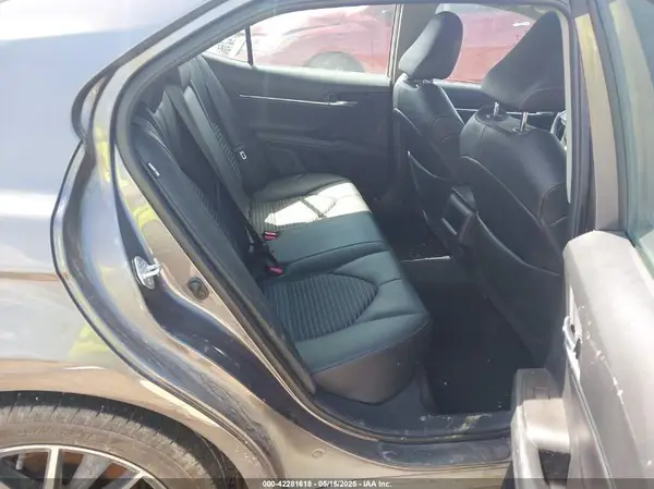 4T1G11BK7MU023379 2021 TOYOTA CAMRY - Image 8