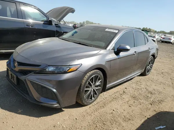 4T1G11BK7MU024757 2021 TOYOTA CAMRY - Image 1