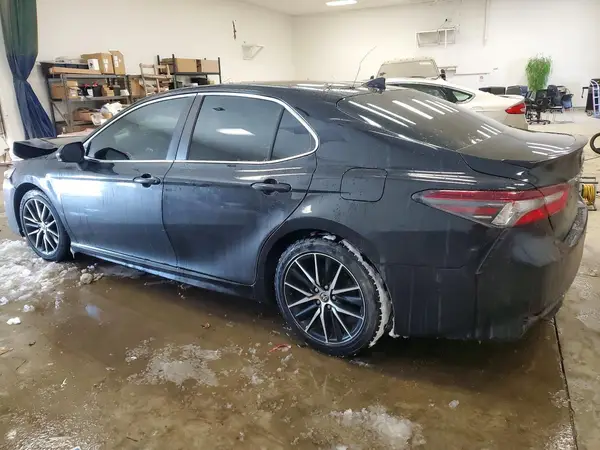 4T1G11BK7MU026007 2021 TOYOTA CAMRY - Image 2