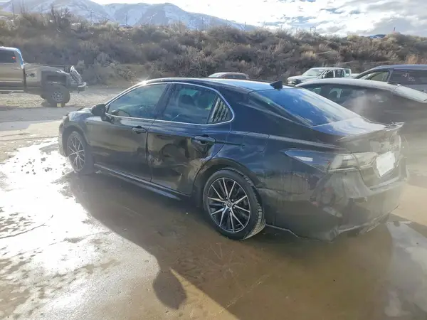 4T1G11BK7MU026962 2021 TOYOTA CAMRY - Image 2