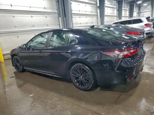 4T1G11BK7MU029537 2021 TOYOTA CAMRY - Image 2