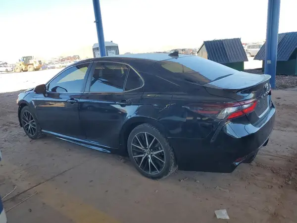 4T1G11BK7MU029604 2021 TOYOTA CAMRY - Image 2