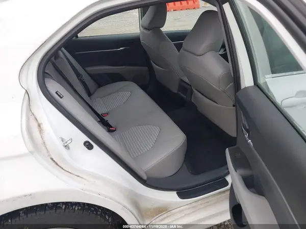 4T1G11BK7NU058487 2022 TOYOTA CAMRY - Image 8