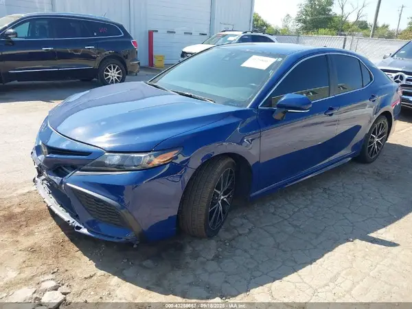 4T1G11BK7PU075843 2023 TOYOTA CAMRY - Image 2