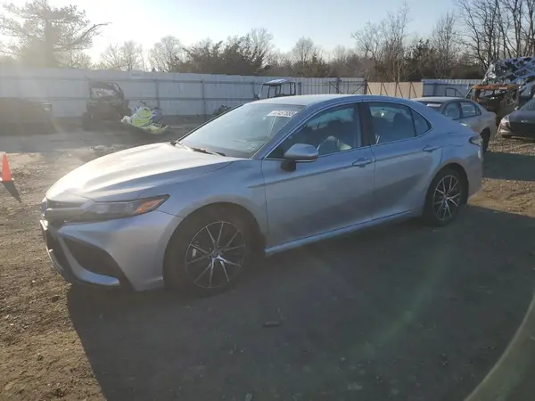 4T1G11BK7RU109931 2024 TOYOTA CAMRY - Image 1