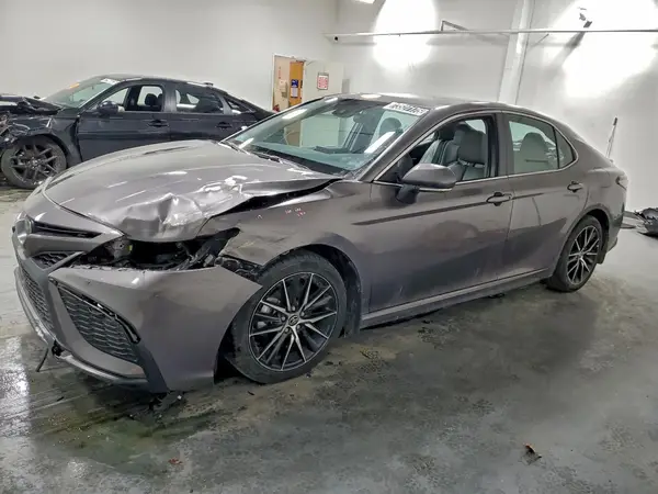 4T1G11BK7RU110674 2024 TOYOTA CAMRY - Image 1