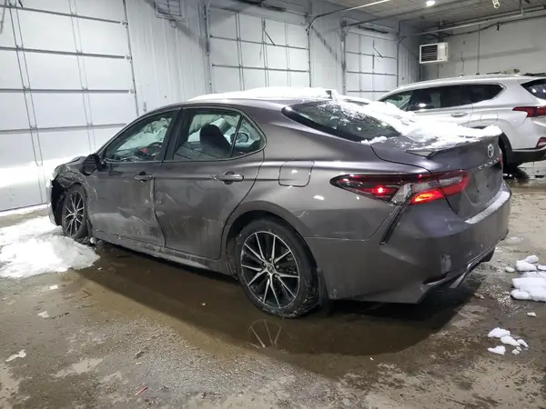 4T1G11BK7RU118578 2024 TOYOTA CAMRY - Image 2