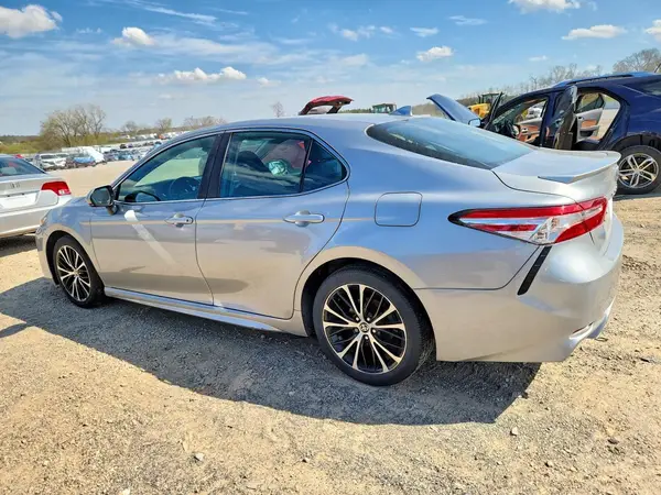 4T1G11BK8LU011854 2020 TOYOTA CAMRY - Image 2