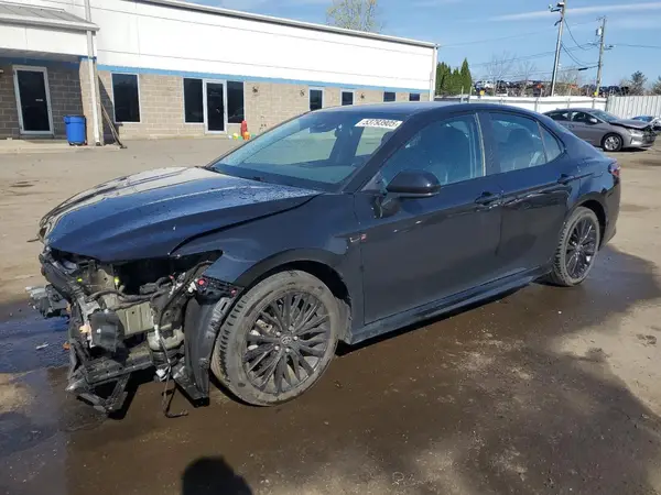 4T1G11BK8MU031586 2021 TOYOTA CAMRY - Image 1