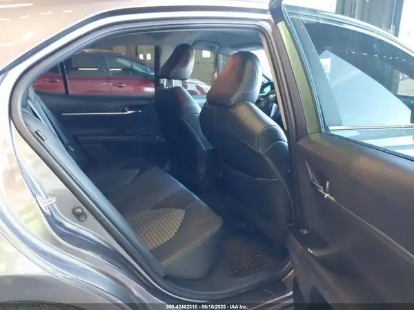 4T1G11BK9LU011216 2020 TOYOTA CAMRY - Image 8