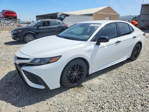 4T1G11BK9MU024145 2021 TOYOTA CAMRY - Image 1