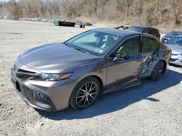 4T1G11BK9MU025893 2021 TOYOTA CAMRY - Image 1