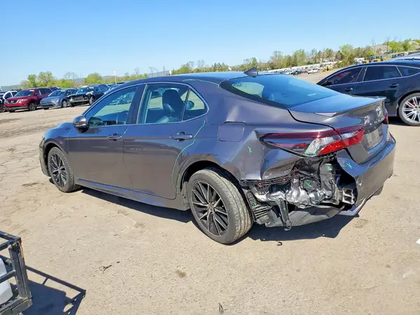 4T1G11BK9MU028020 2021 TOYOTA CAMRY - Image 2
