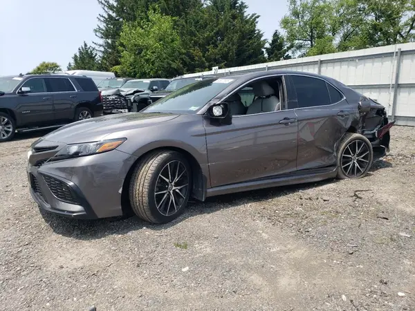 4T1G11BK9MU028406 2021 TOYOTA CAMRY - Image 1
