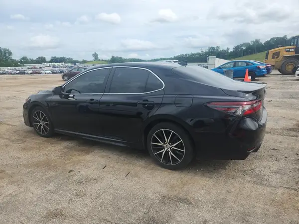 4T1G11BK9MU040698 2021 TOYOTA CAMRY - Image 2