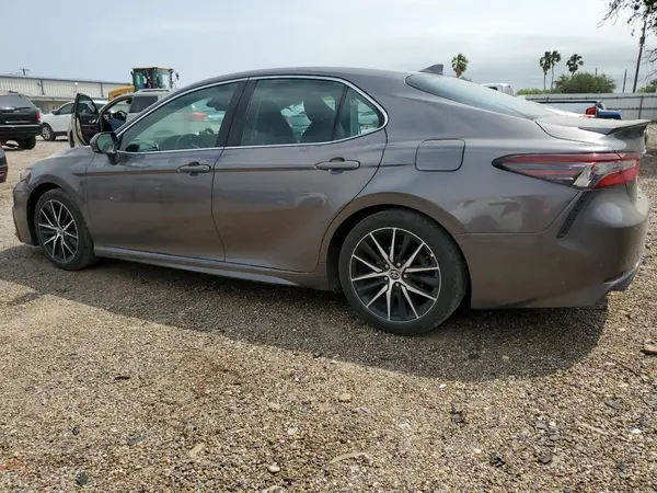 4T1G11BK9NU048415 2022 TOYOTA CAMRY - Image 1