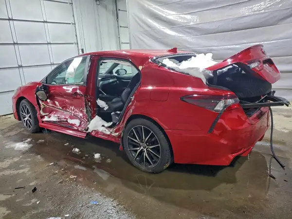 4T1G11BK9NU057616 2022 TOYOTA CAMRY - Image 2