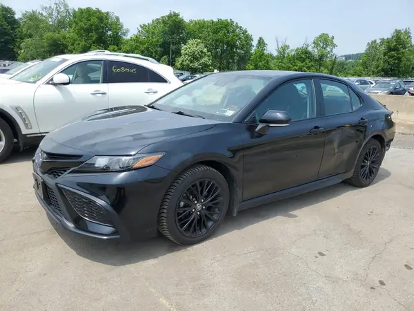 4T1G11BK9NU066655 2022 TOYOTA CAMRY - Image 1