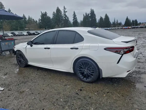 4T1G11BK9NU067482 2022 TOYOTA CAMRY - Image 2