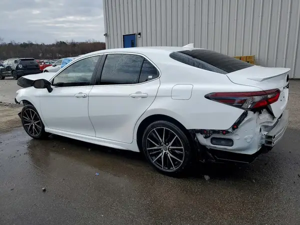 4T1G11BK9RU122244 2024 TOYOTA CAMRY - Image 2
