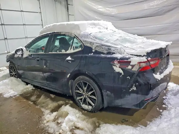 4T1G11BKXNU050416 2022 TOYOTA CAMRY - Image 2
