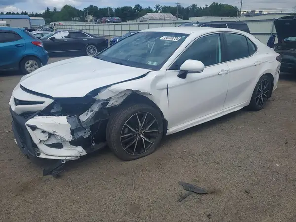 4T1G11BKXNU051887 2022 TOYOTA CAMRY - Image 1