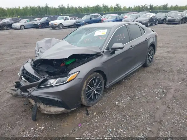 4T1G11BKXNU054840 2022 TOYOTA CAMRY - Image 2