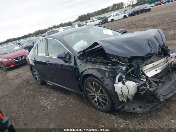 4T1G11BKXNU065708 2022 TOYOTA CAMRY - Image 1
