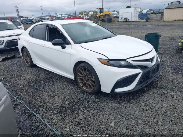 4T1G11BKXPU103277 2023 TOYOTA CAMRY - Image 1