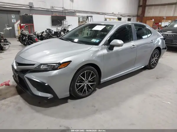 4T1G11BKXRU113553 2024 TOYOTA CAMRY - Image 2