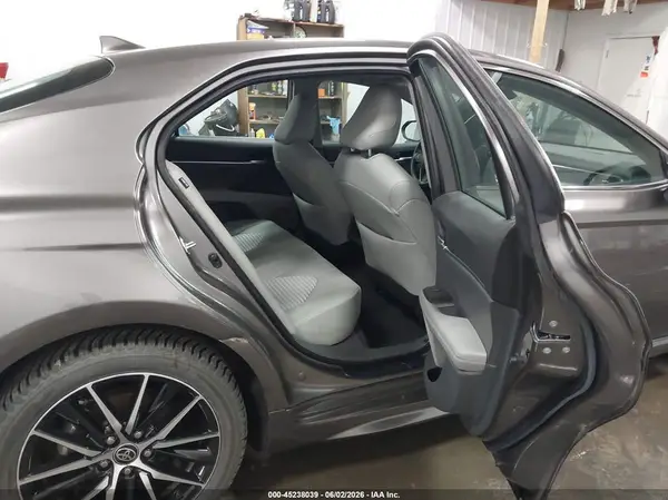 4T1G11BKXRU117036 2024 TOYOTA CAMRY - Image 8