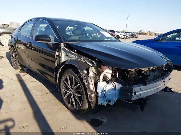 4T1G11BKXRU117540 2024 TOYOTA CAMRY - Image 1