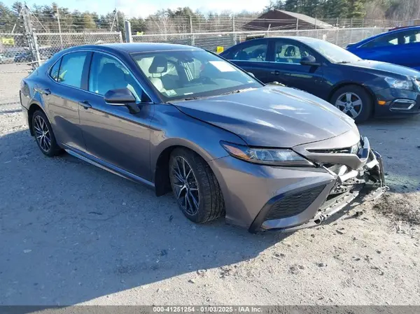 4T1G11BKXRU117683 2024 TOYOTA CAMRY - Image 1