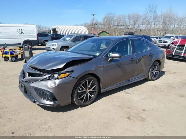 4T1G11BKXRU118333 2024 TOYOTA CAMRY - Image 2