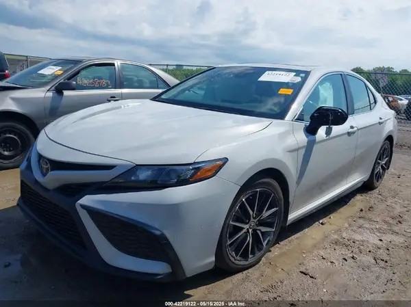 4T1G11BKXRU126304 2024 TOYOTA CAMRY - Image 2