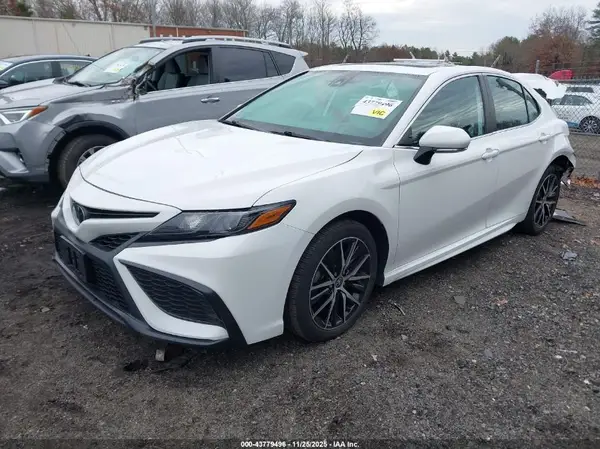 4T1G11BKXRU131213 2024 TOYOTA CAMRY - Image 2