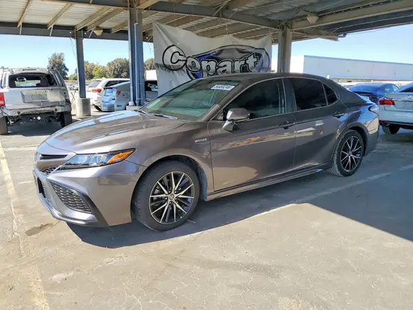 4T1G31AK0MU027107 2021 TOYOTA CAMRY - Image 1